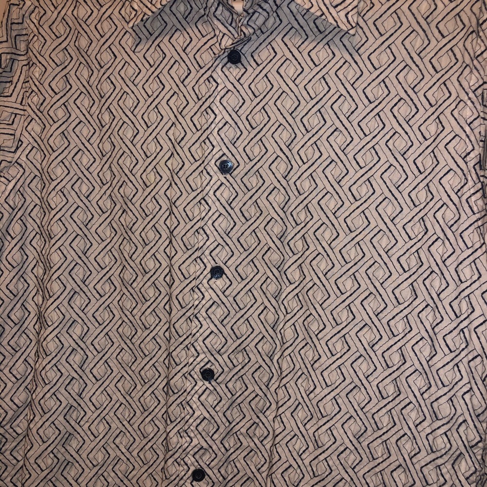 $10 With Purchase Tommy Hilfiger Button Up Shirt - Picture 4 of 4
